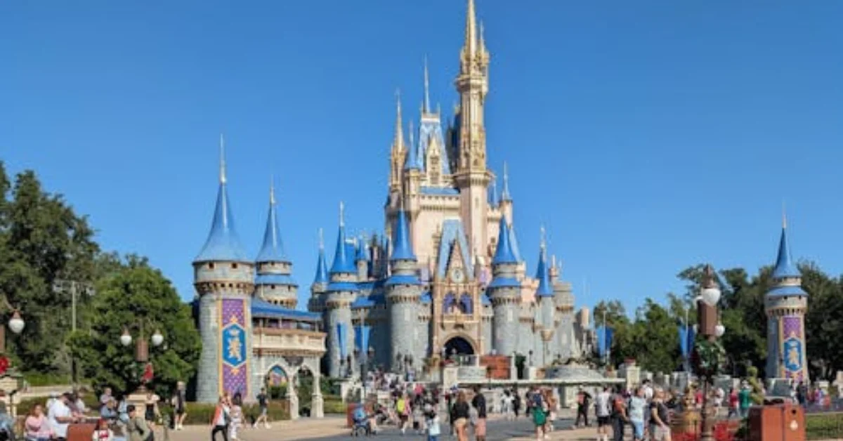 how to save money at walt disney world